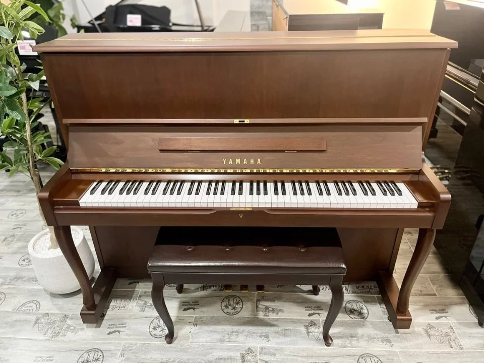 YAMAHA W110BC - Đàn Piano Yamaha tại Elite Piano