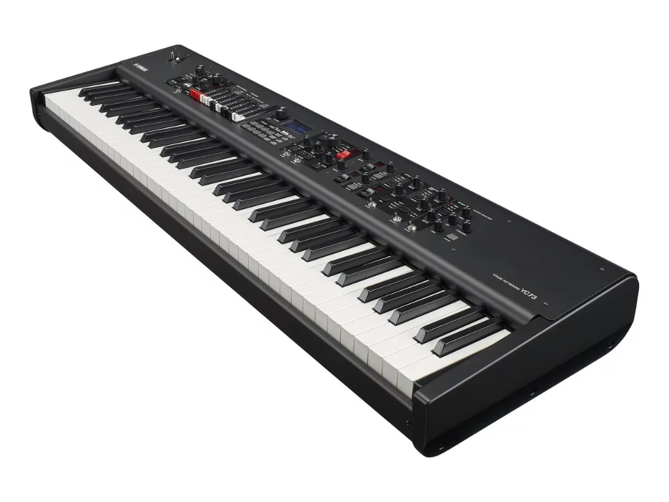 Review Yamaha YC73 – Hình ảnh thực tế tại showroom Elite Piano