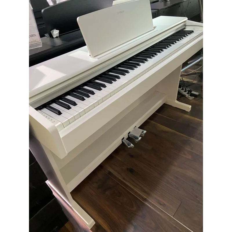 Showroom Elite Piano trưng bày Yamaha YDP-145 WH