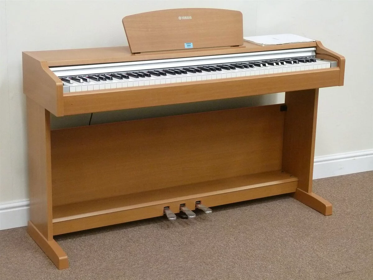 Review YAMAHA YDP-151 R – Hình ảnh thực tế tại showroom Elite Piano
