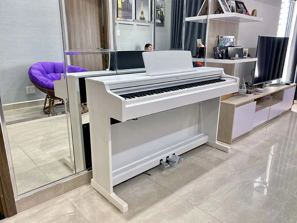 YAMAHA YDP-164 WH tại Elite Piano TP.HCM – Không gian trưng bày