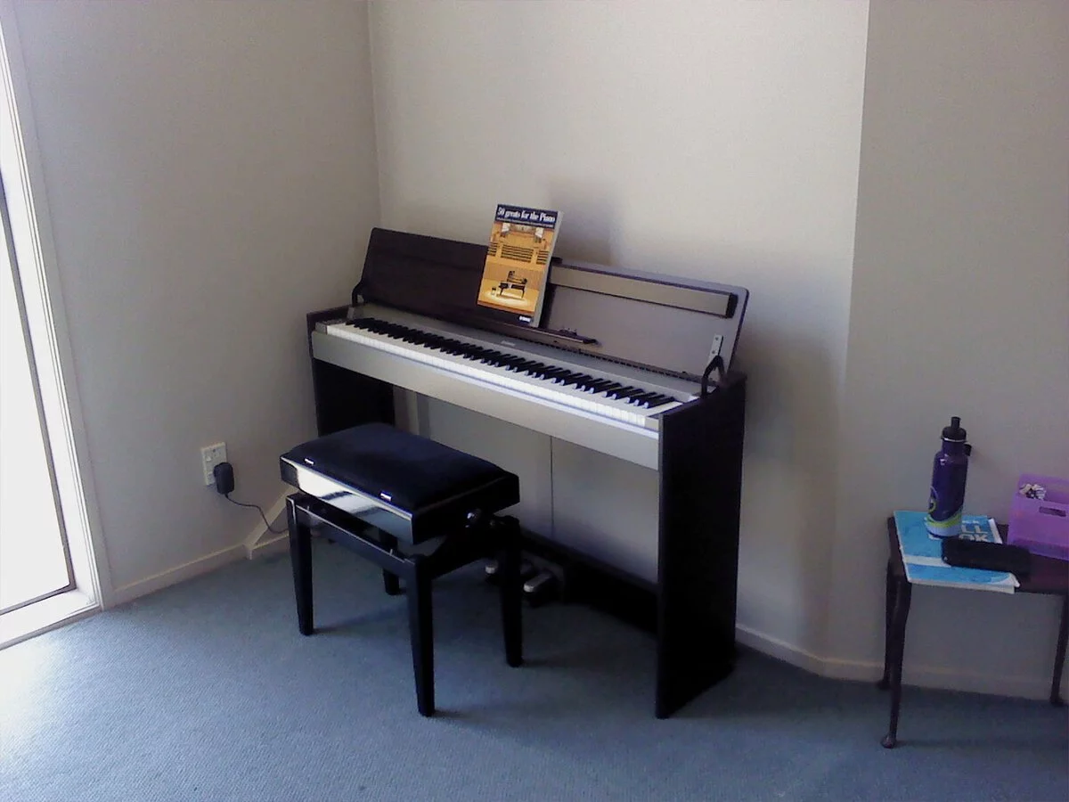 YAMAHA YDP-S31 R - Đàn Piano Yamaha tại Elite Piano