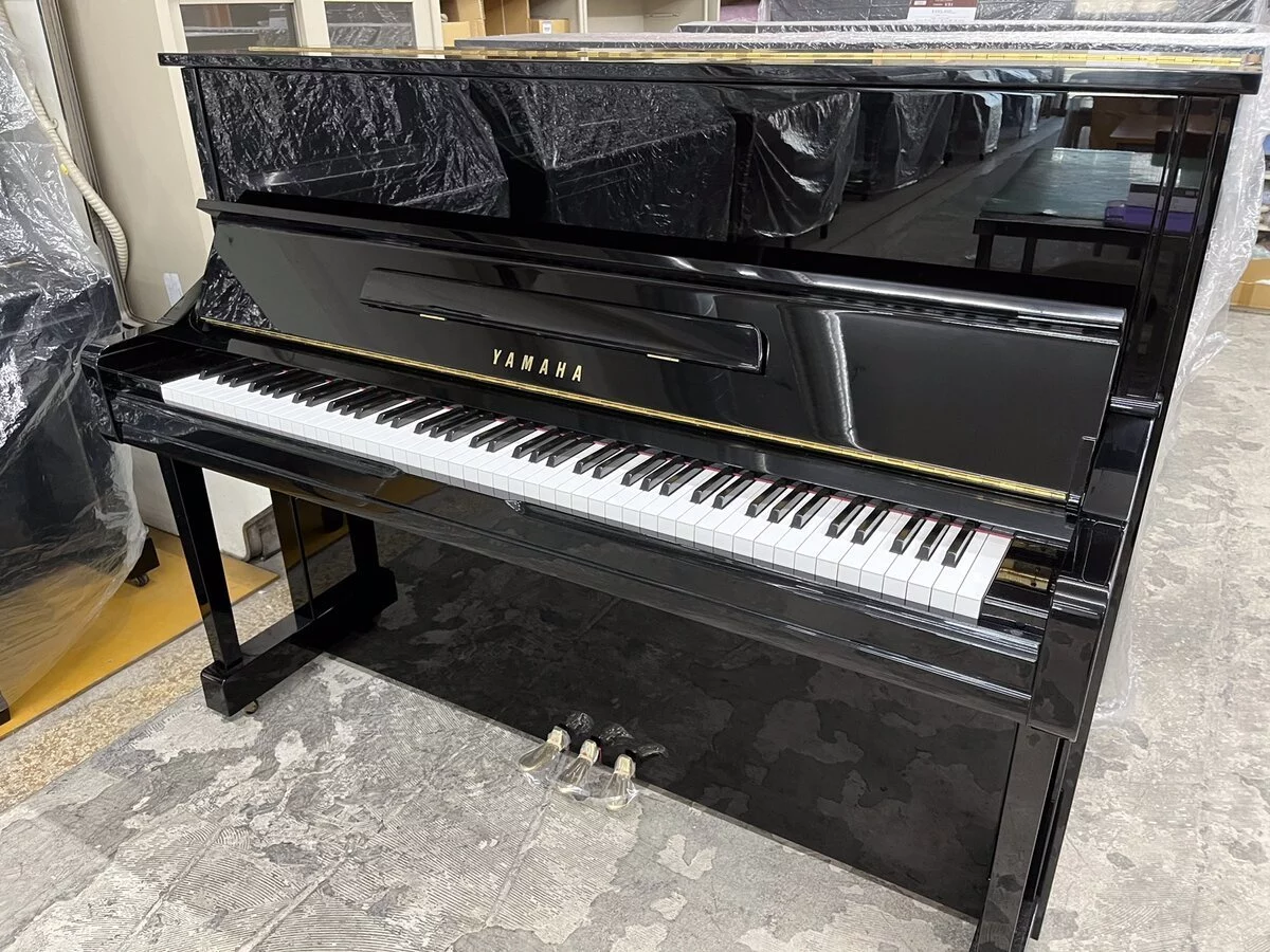 YAMAHA YU1 - Đàn Piano Yamaha tại Elite Piano