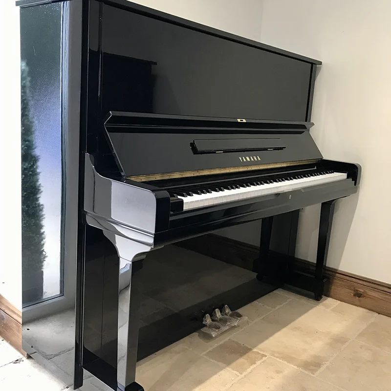 YAMAHA YU3 WN