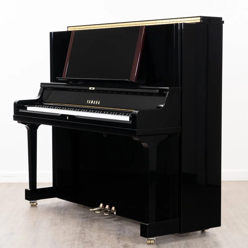 Review YAMAHA YU5 Wn – Hình ảnh thực tế tại showroom Elite Piano