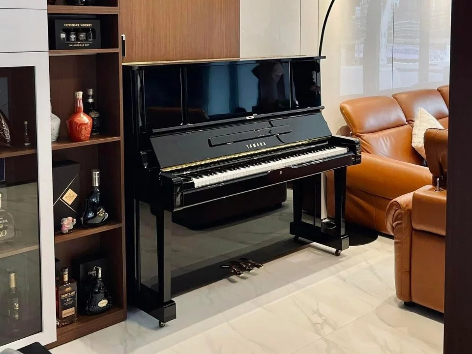 YAMAHA YUX