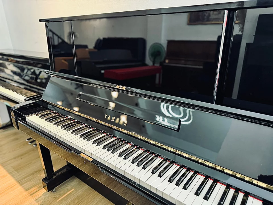 YAMAHA YUX
